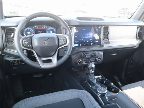 New 2025 Ford Bronco Big Bend image 2