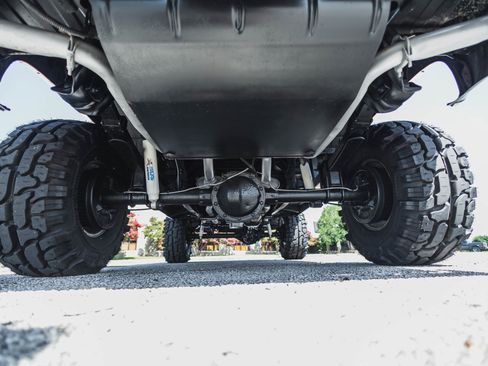 Used 1990 GMC Jimmy 4WD 6.0L LS Engine - Custom Bu image 57