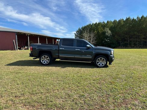 Used 2018 GMC Sierra 1500 Denali w/ Denali Ultimate Package image 9