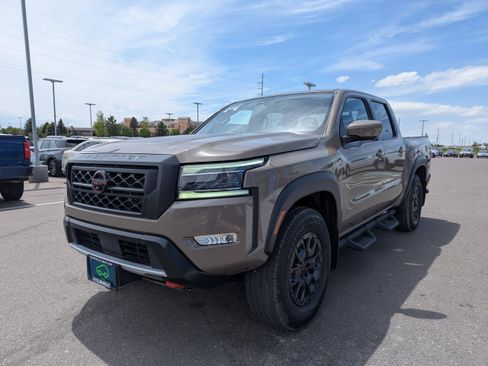 Used 2022 Nissan Frontier PRO-4X w/ Pro-4X Premium Package AWD/4WD image 7