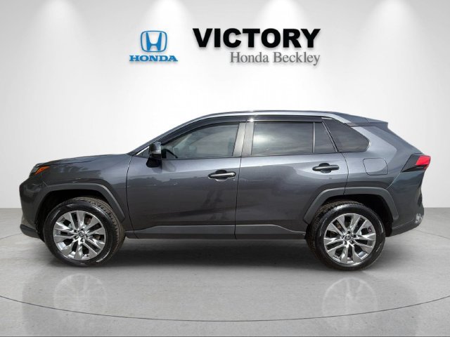 Used 2023 Toyota RAV4 XLE Premium AWD/4WD image 2
