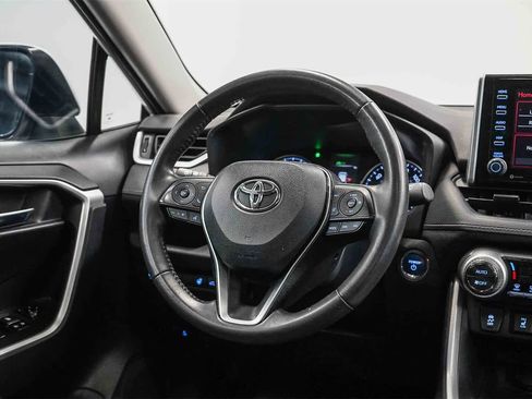 Used 2019 Toyota RAV4 XLE image 15