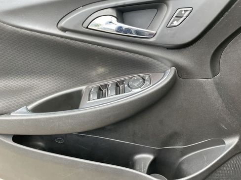 Used 2018 Chevrolet Malibu LT FWD image 27