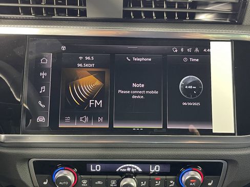 New 2025 Audi Q3 2.0T Premium image 28