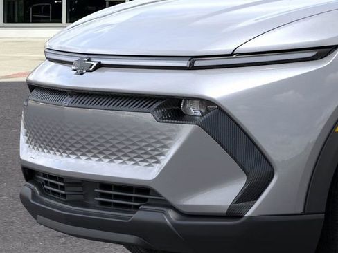New 2026 Chevrolet Equinox EV LT image 13