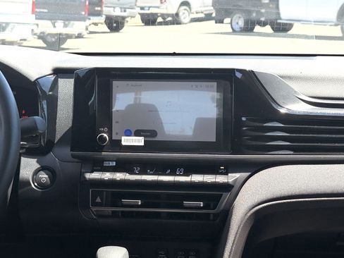 Used 2025 Toyota Camry LE w/ Convenience Package FWD image 15