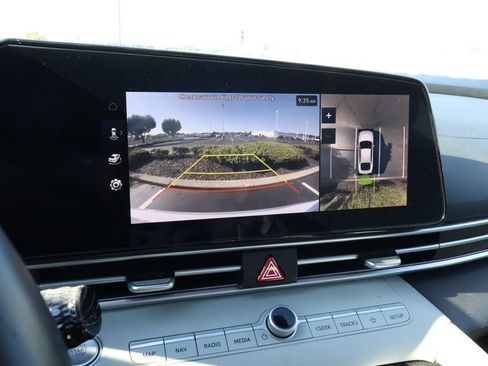 Used 2024 Hyundai Elantra Limited FWD image 24