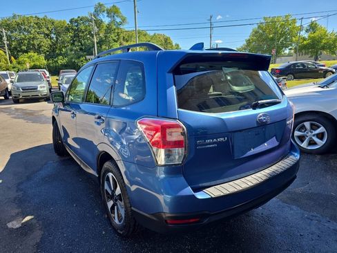 Used 2018 Subaru Forester 2.5i Premium w/ All-Weather Package image 5