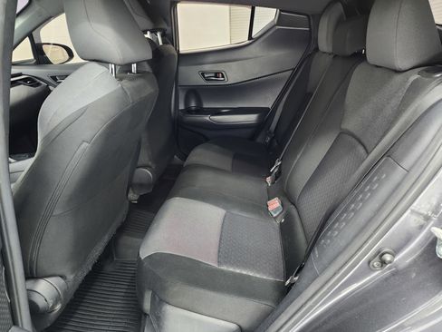 Used 2021 Toyota C-HR LE image 9