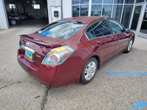 Used 2010 Nissan Altima 2.5 SL w/ Technology Pkg FWD image 6