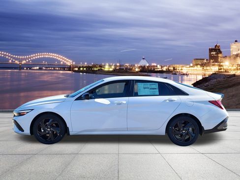 New 2026 Hyundai Elantra Sport image 2