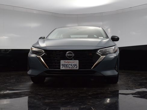 Used 2025 Nissan Sentra SR image 17