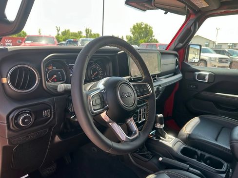 Used 2024 Jeep Wrangler Unlimited Sahara w/ Safety Group AWD/4WD image 12