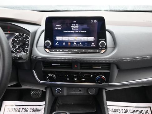 Used 2023 Nissan Rogue S AWD/4WD image 16
