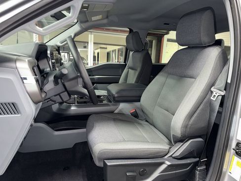 Used 2025 Ford F150 Lightning XLT w/ Max Trailer Tow Package image 13