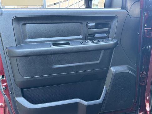 Used 2024 RAM 2500 Tradesman w/ Chrome Appearance Group image 11