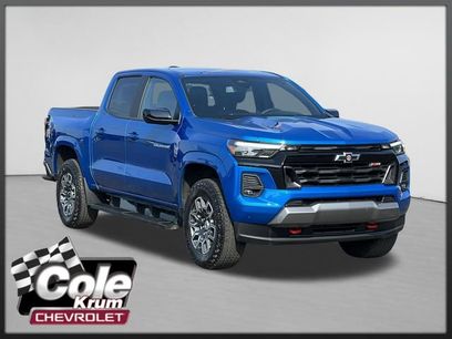 Used 2024 Chevrolet Colorado Z71 w/ Z71 Convenience Package 2