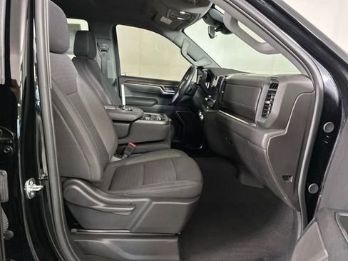 Used 2025 GMC Sierra 1500 Elevation image 28