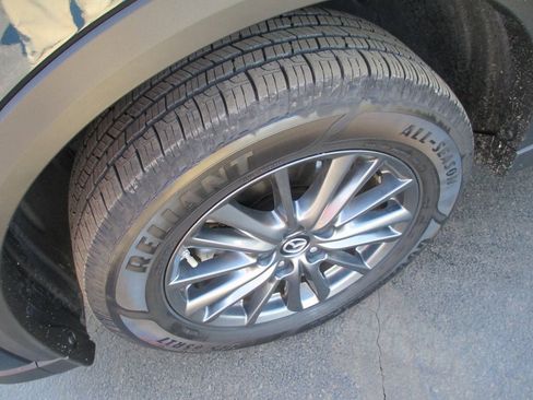 Used 2020 MAZDA CX-5 Touring image 11