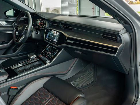 Used 2021 Audi RS 6 image 31