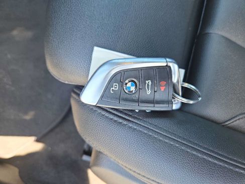 Used 2019 BMW 330i Sedan w/ Convenience Package RWD image 28