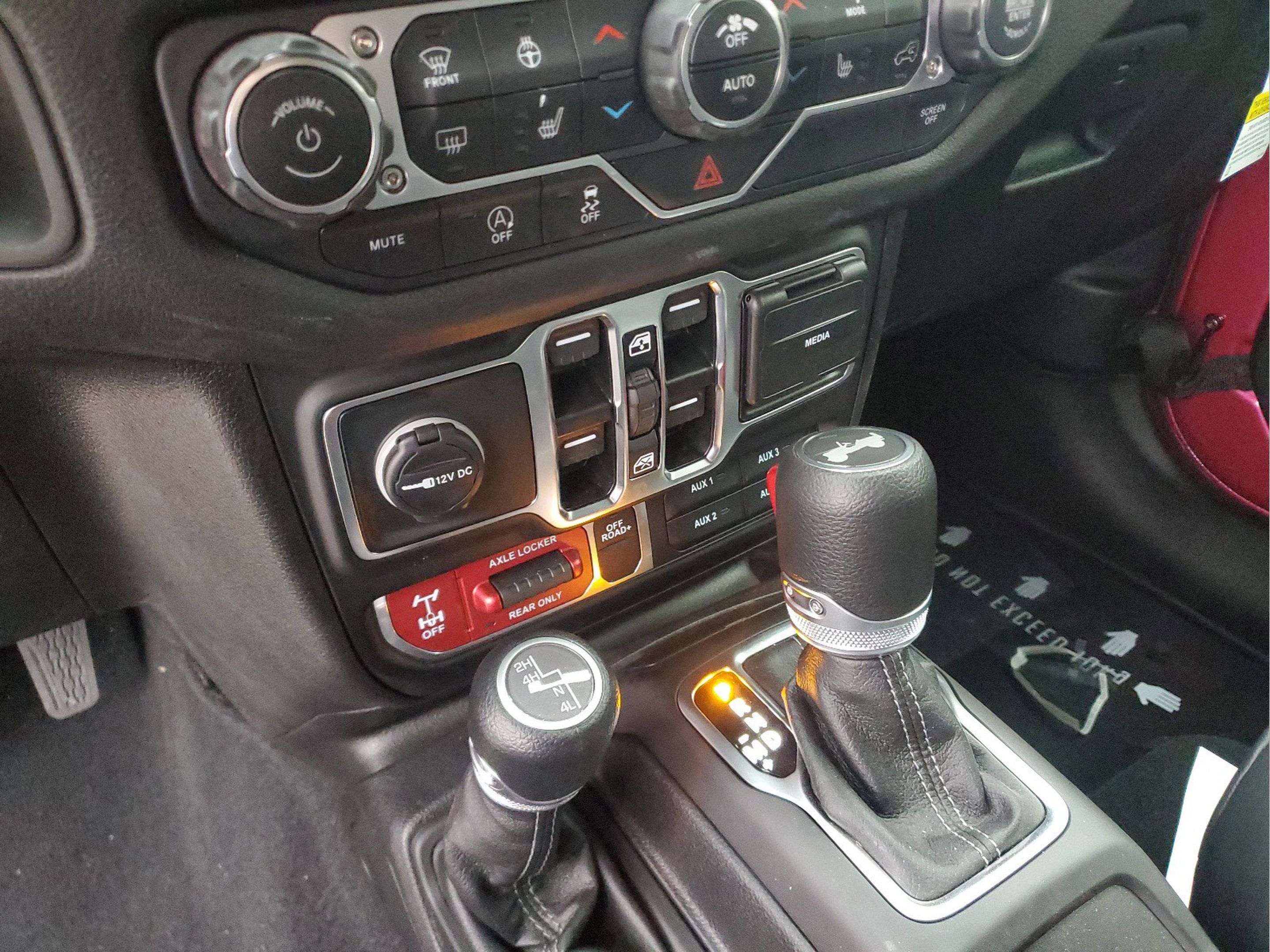 New 2025 Jeep Wrangler Unlimited Sport AWD/4WD image 39
