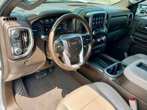 Used 2021 GMC Sierra 1500 SLT AWD/4WD image 39