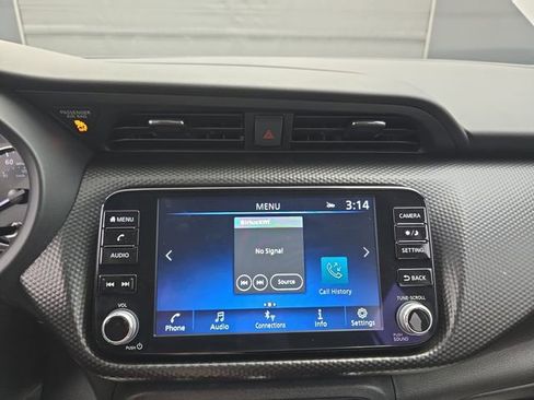 Used 2024 Nissan Kicks SV image 30
