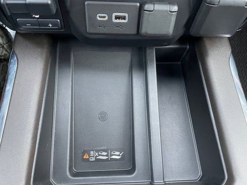 Used 2021 GMC Sierra 3500 Denali w/ Denali Ultimate Package image 23