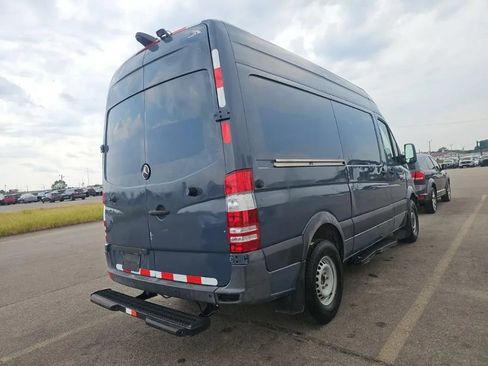 Used 2018 Mercedes-Benz Sprinter 2500 image 4