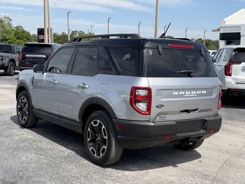 Used 2022 Ford Bronco Sport Outer Banks w/ Tech Package AWD/4WD image 7