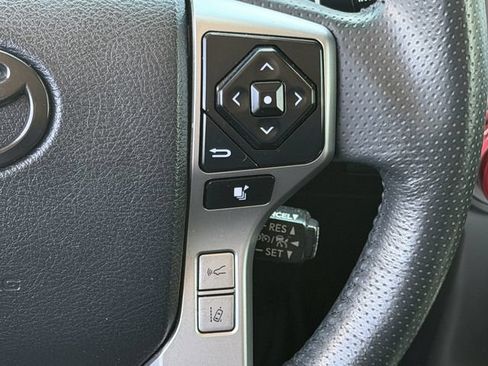 Used 2022 Toyota 4Runner SR5 AWD/4WD image 15