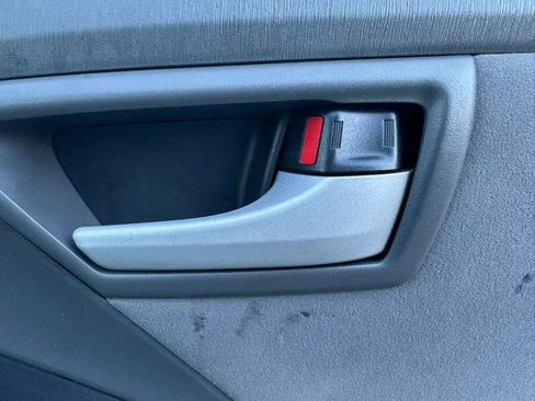 Used 2010 Toyota Prius Five image 39