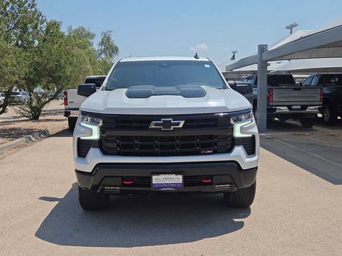 Used 2023 Chevrolet Silverado 1500 LT Trail Boss w/ Convenience Package II AWD/4WD image 3
