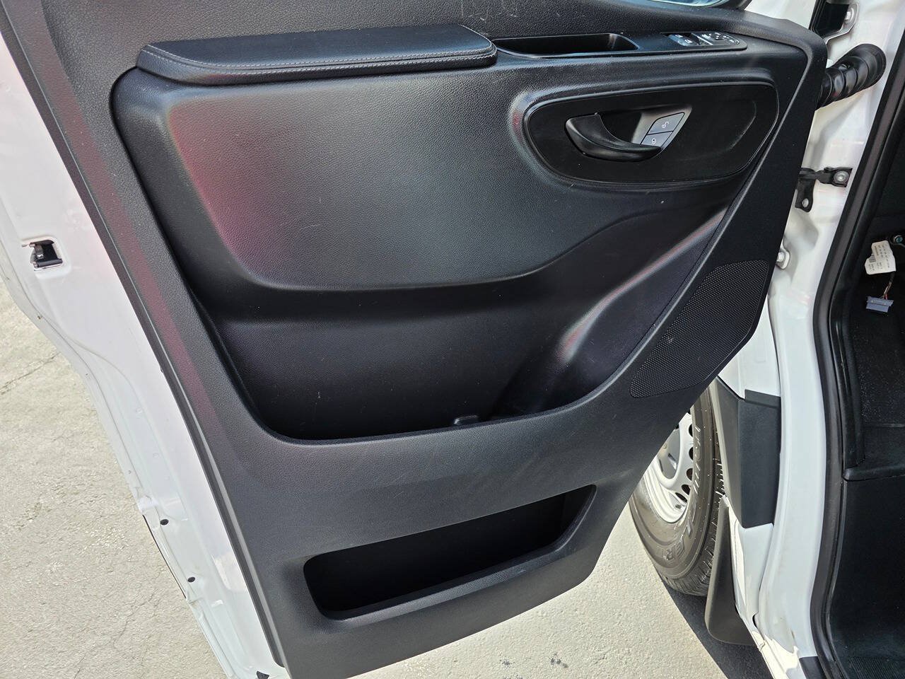 Used 2021 Mercedes-Benz Sprinter 2500 w/ Driver Convenience Package image 19