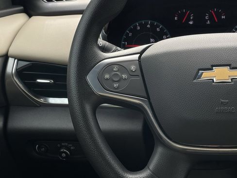 Used 2023 Chevrolet Traverse LS w/ Safety Package image 13