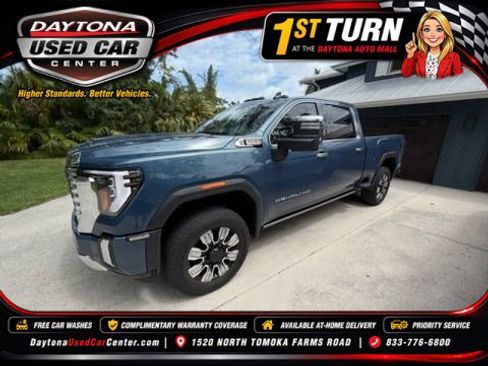 Used 2024 GMC Sierra 3500 Denali w/ Denali Reserve Package AWD/4WD image 1
