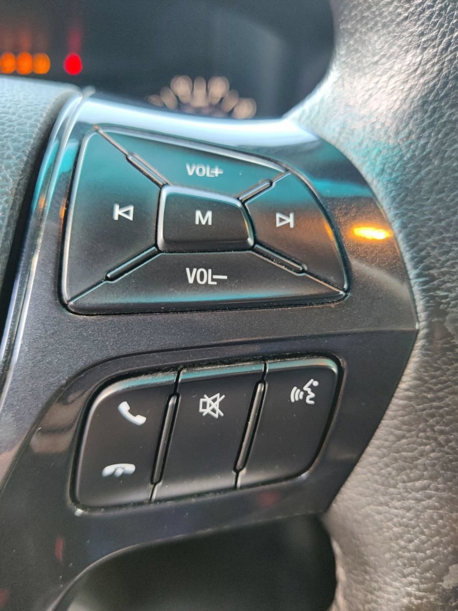 Used 2016 Ford Explorer XLT AWD/4WD image 25