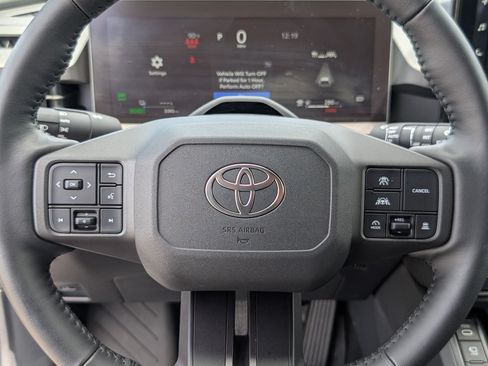 Used 2026 Toyota RAV4 SE AWD/4WD image 18