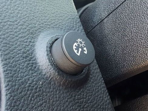 Certified 2017 Chevrolet Equinox LS image 16