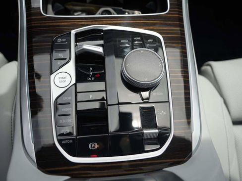 Used 2026 BMW X5 xDrive50e w/ Premium Package AWD/4WD image 23