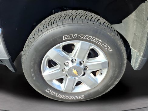 Used 2023 Chevrolet Silverado 2500 LTZ image 10