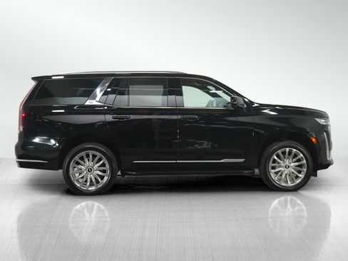 Used 2024 Cadillac Escalade Premium Luxury w/ Performance Package image 6