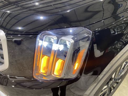 Used 2025 Kia Telluride SX Prestige AWD/4WD image 25