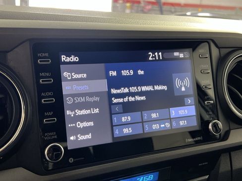 Used 2021 Toyota Tacoma TRD Off-Road w/ Technology Package image 18