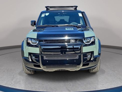 New 2026 Land Rover Defender 110 Trophy Edition AWD/4WD image 2