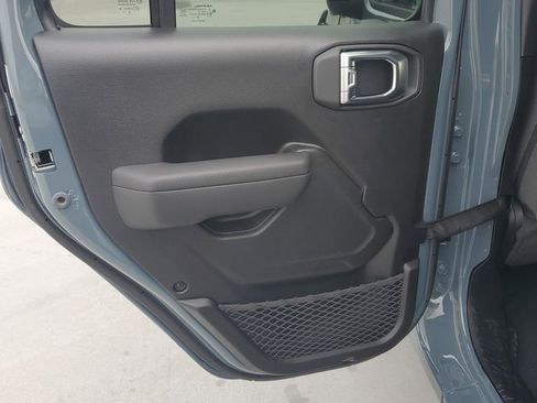 New 2026 Jeep Gladiator Sport image 7