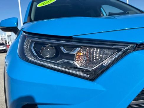 Used 2021 Toyota RAV4 XLE image 13