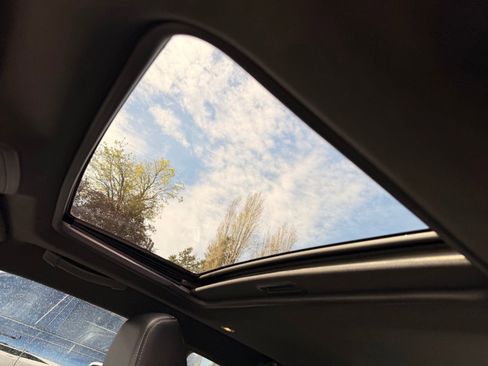 Used 2014 Dodge Challenger Rallye Redline image 13