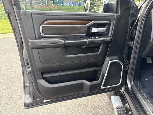 Certified 2022 RAM 2500 Laramie AWD/4WD image 15